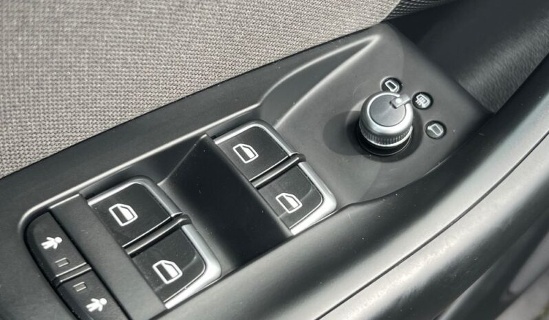 Audi Q3 2.0 TDI 150KM Quattro S-tronic XENON GRZANE FOTELE SERWISOWANA BEZWYPADKOWA GWARANCJA full