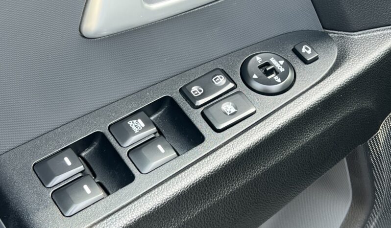 Kia Sportage 1.7 CRDI PANORAMA XENON SKÓRA NAVI KAMERA GRZANE FOTELE I KIEROWNICA BEZWYPADKOWA SERWISOWANA GWARANCJA full