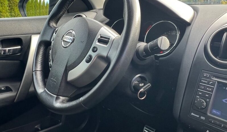 Nissan Qashqai 2.0 PANORAMA NAVI KAMERA GRZANE FOTELE TEMPOMAT ZAREJESTROWANY full