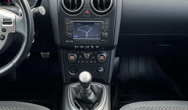 Nissan Qashqai 2.0 PANORAMA NAVI KAMERA GRZANE FOTELE TEMPOMAT ZAREJESTROWANY full